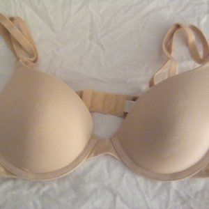 Victoria's Secret Size 32A Beige/Nude Pushup Underwire Bra New W/Tags